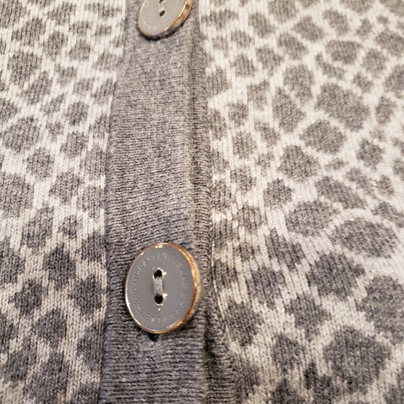 Isaac Mizrahi XL Gray Cardigan - Picture 3 of 8